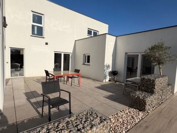 Maison 10 pièces 218 m²