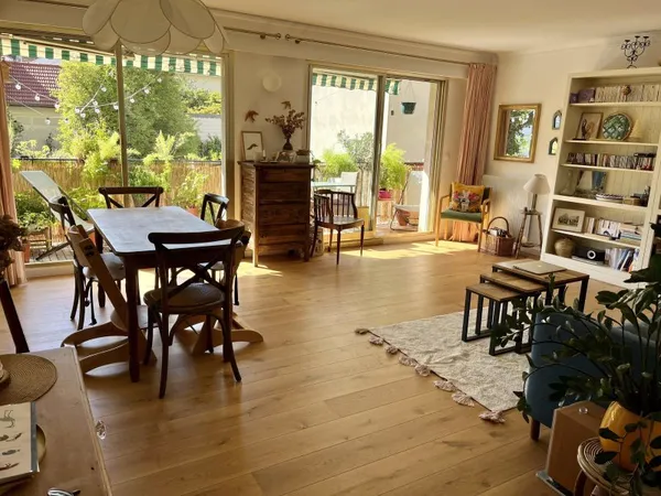 Vends appartement très lumineux - 92m²