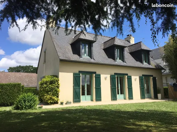 Maison T6 - Axe Rennes-Laval