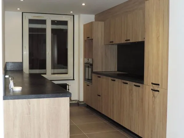 Spacieux duplex 105 m² (Loi Carrez 145 m²)