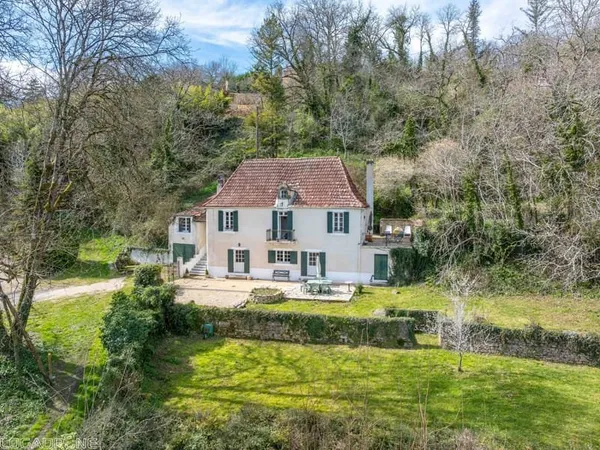 Maison 8 pièces 130 m²