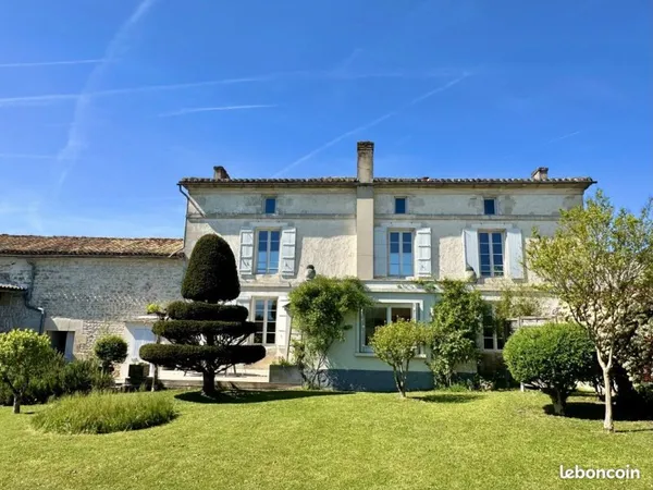 Propriété 5 pièces 210 m²