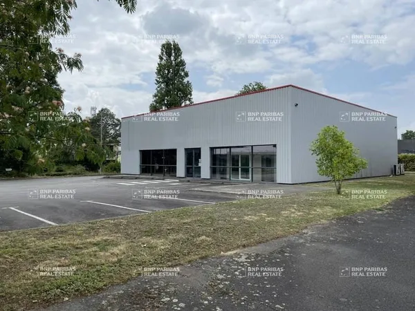 Local d'activité 355 m²