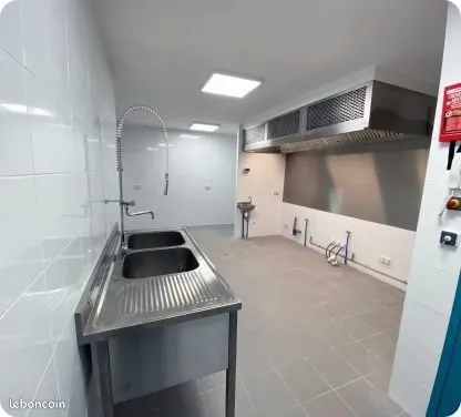 Laboratoire de cuisine - Très bon emplacement
