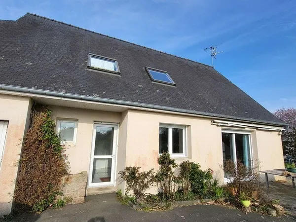 Maison contemporaine à Perros-Guirec, 126 m2, 4 Chambres, jardin !