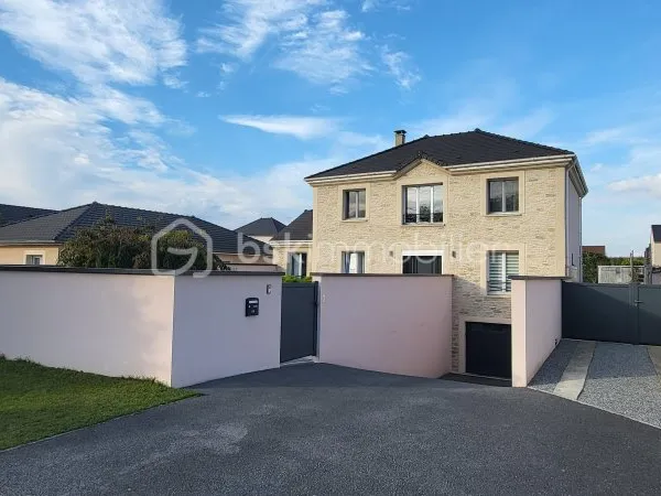 Maison 9 pièces 172 m²