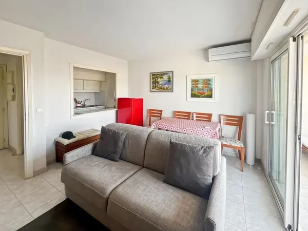Appartement à vendre deux pièces à Fréjus plage