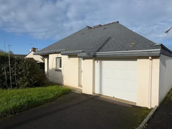 Maison de plain-pied à 3 MN du centre de Pleneuf