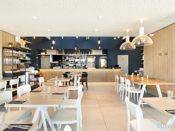 Brasserie, fonds de commerce 150 m² Plougasnou