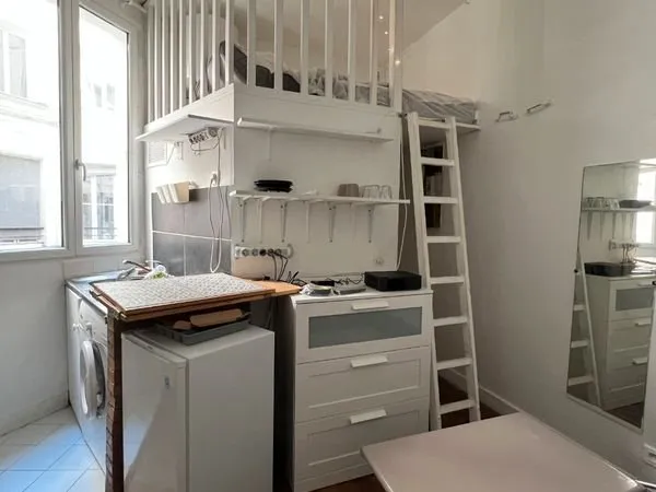 Studio 19m² - Paris 1er - emménagement au 15