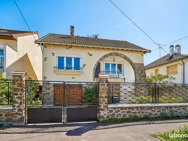 Maison Meulière 163 m² utiles - Non mitoyenne - Terrain 532 m² divisible