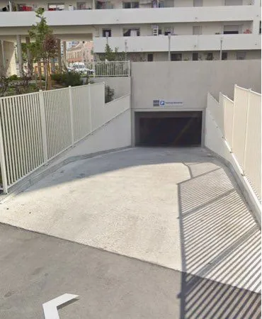 Place de parking voiture ou moto