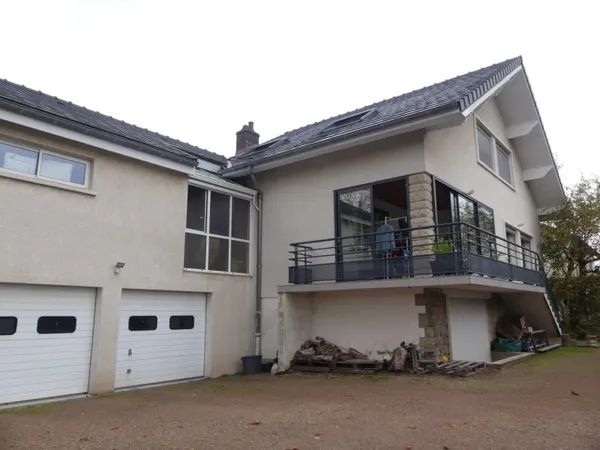 Maison 10 pièces 202 m²