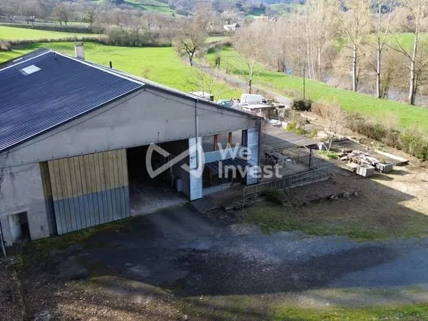 Hangar avec loft et ancien restaurant