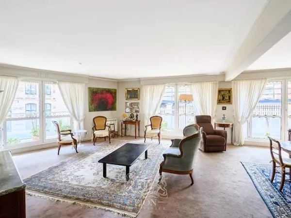 Appartement 4 pièces 126 m²
