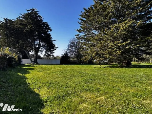Terrain 1200 m² L ILE D YEU