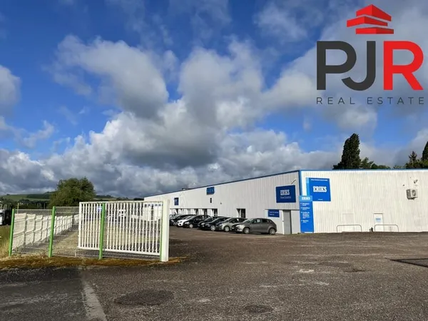 Immeuble industriel 4739 m²