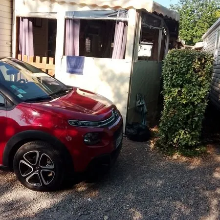 Mobilhome dans camping sur parcelle aménagée