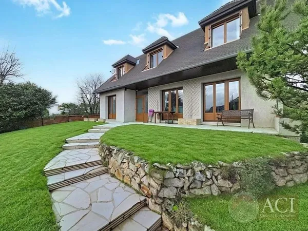 Maison Deuil La Barre 7 pièce(s) 147 m2
