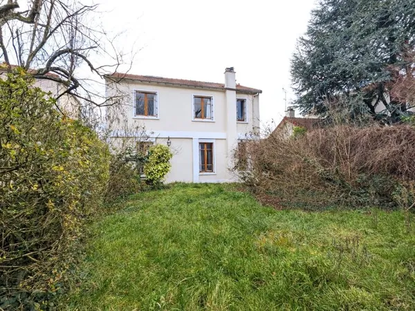 Maison 7 pièces 218 m²