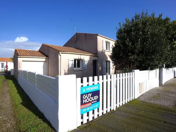 Maison à vendre à Vaux sur Mer - 4 pièces, 3 chambres