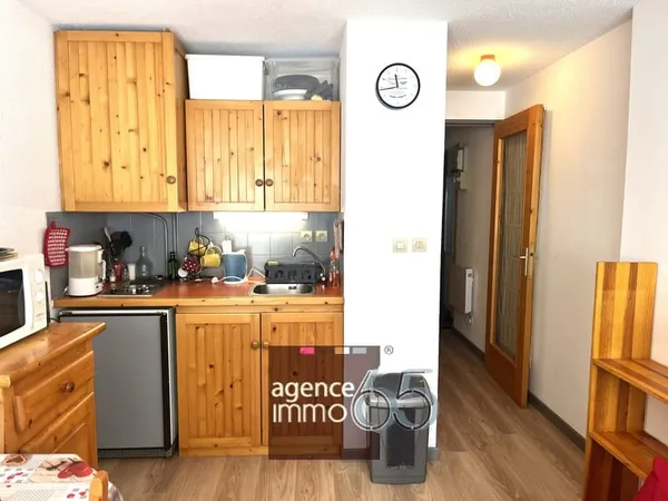 BARÈGES Appartement entièrement rénové 23 m2 Balcon plein sud