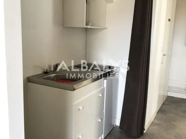 PLATEAU 4 BUREAUX