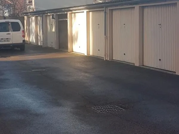 Location garage/box fermé