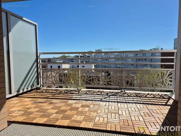Appartement 3 pièces avec balcon et parking