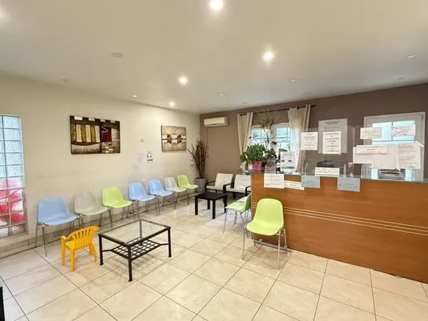 Local professionnel 265 m²