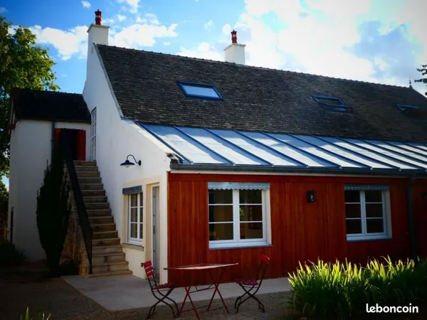 Charmante petite maison en pierre
