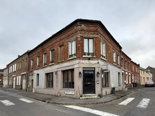 Immeuble 3 pièces 140 m²