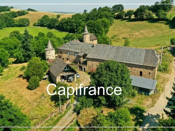 Maison 1000 m²