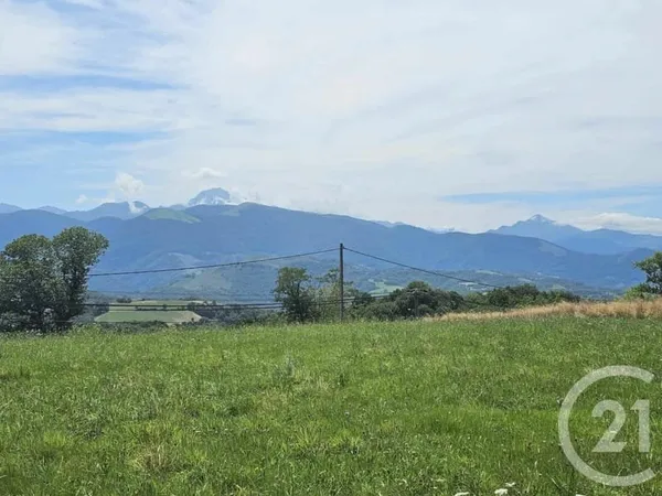 Terrain 3351 m²