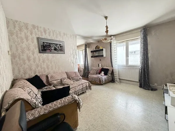 Appartement 3 pièces de 69.7 m² - Secteur Stade Marcel Michelin / Av. République