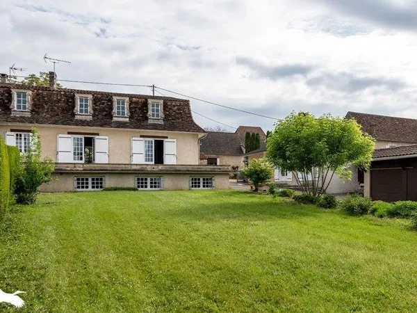 Maison de plain-pied 5 pièces 182 m²