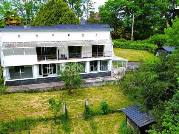 Maison 8 pièces 180 m²