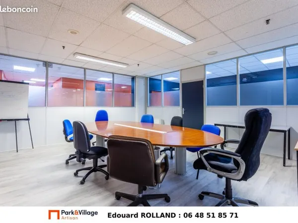 Bureau de 23 m² à louer / 253 euros sur site gardienné avec vidéosurveillance