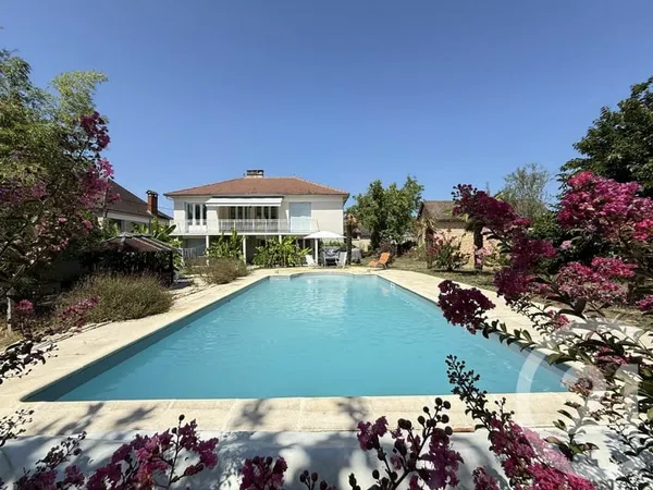 Maison 8 pièces 176 m²