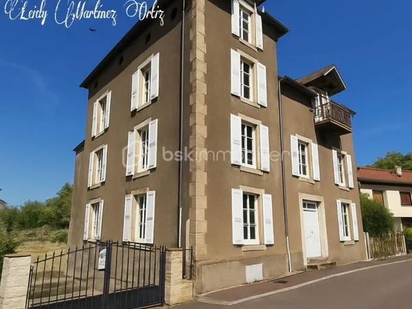 Maison 9 pièces 600 m²