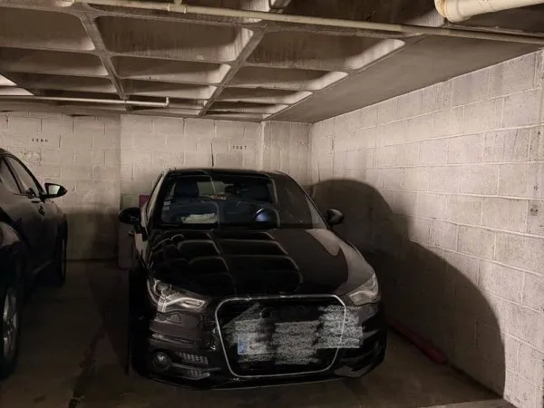 Parking 12 m²
