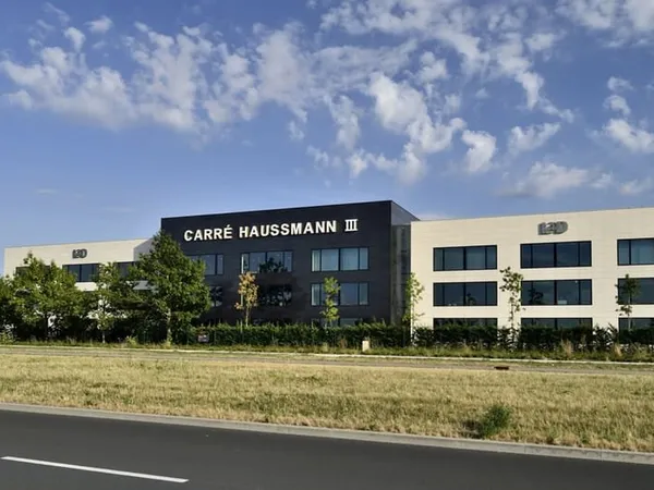 636.20 m2 LIEUSAINT - CARRE HAUSMANN III - BUREAUX DE STANDING - POSSIBILITE DE LOCATION EN LOTS DIV
