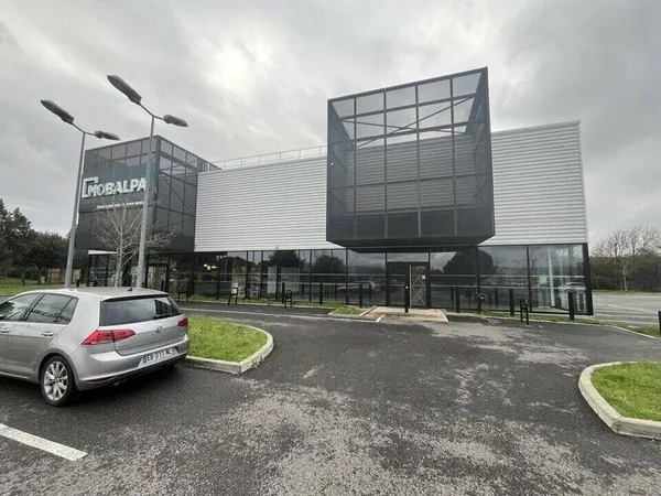 Local commercial 500 m²