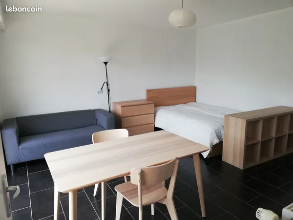 Location Appart T1 meublé 32m² Laval