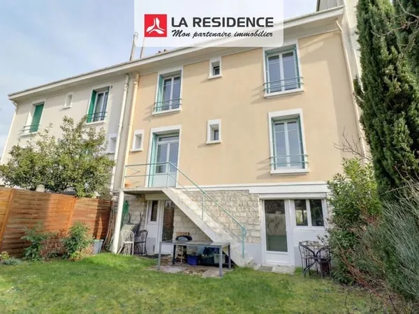 Maison de 8 pièces