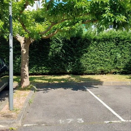 Location place parking sécurisé