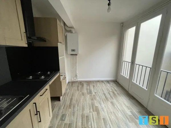 Appartement rénové 2 pièces 58 m²