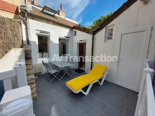 FRONT DE MER, CHARMANTE MAISON de 55M2 avec terrasse