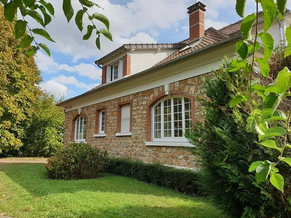 Maison spacieuse 8 pièces à vendre à Yerres - Réf 399