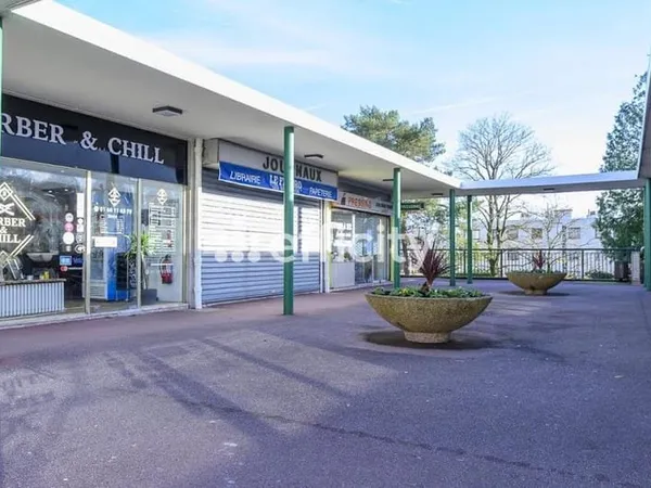 Local 2 pièces 62 m²
